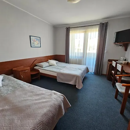 Bursztynowa 3*