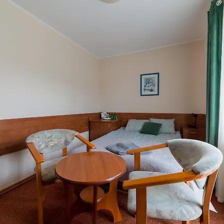 Pensjonat Bursztynowa 3*